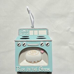 'Bun in the Oven' Ornament